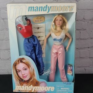 Mandy Moore Play Along # 78200 Doll. Vintage 2000.